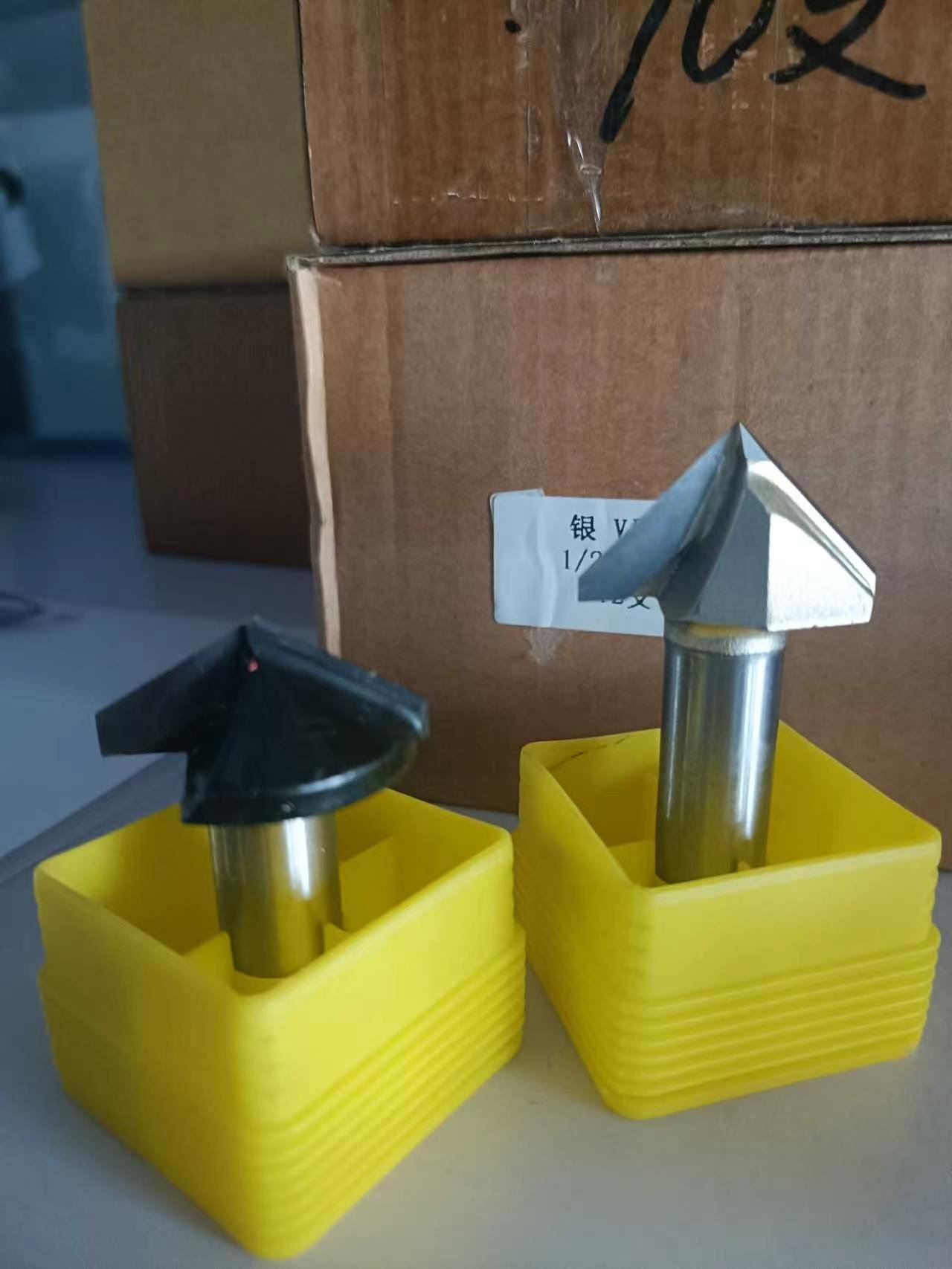 YINGBA professional-grade V-groove router bits, black coated and bright finish, in packaging